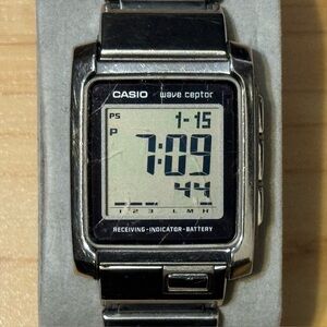 Casio I-RANGE IRW-100 Solar Atomic Wave Ceptor Men's Digital Watch IRW100 READ